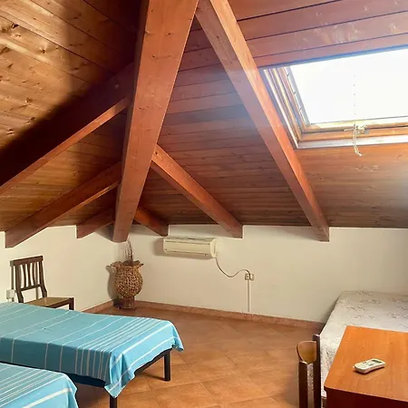 Loft - 2 Bedrooms Kitchen & Bathroom Homestay